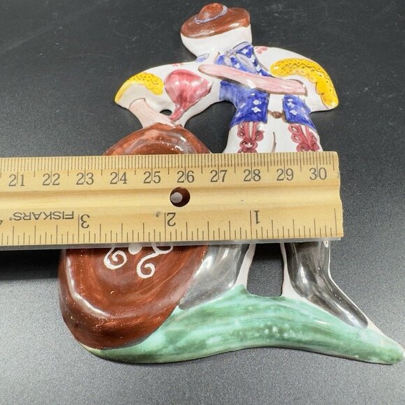 Hand Made Italian DERUTA Pottery Wall Hanging Figure Musician Playing Music VTG - Picture 4 of 13